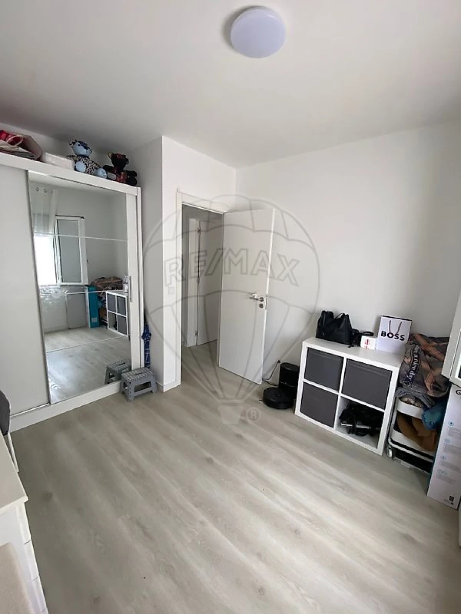 Apartamento T3 para Venda em Vialonga Foto 9