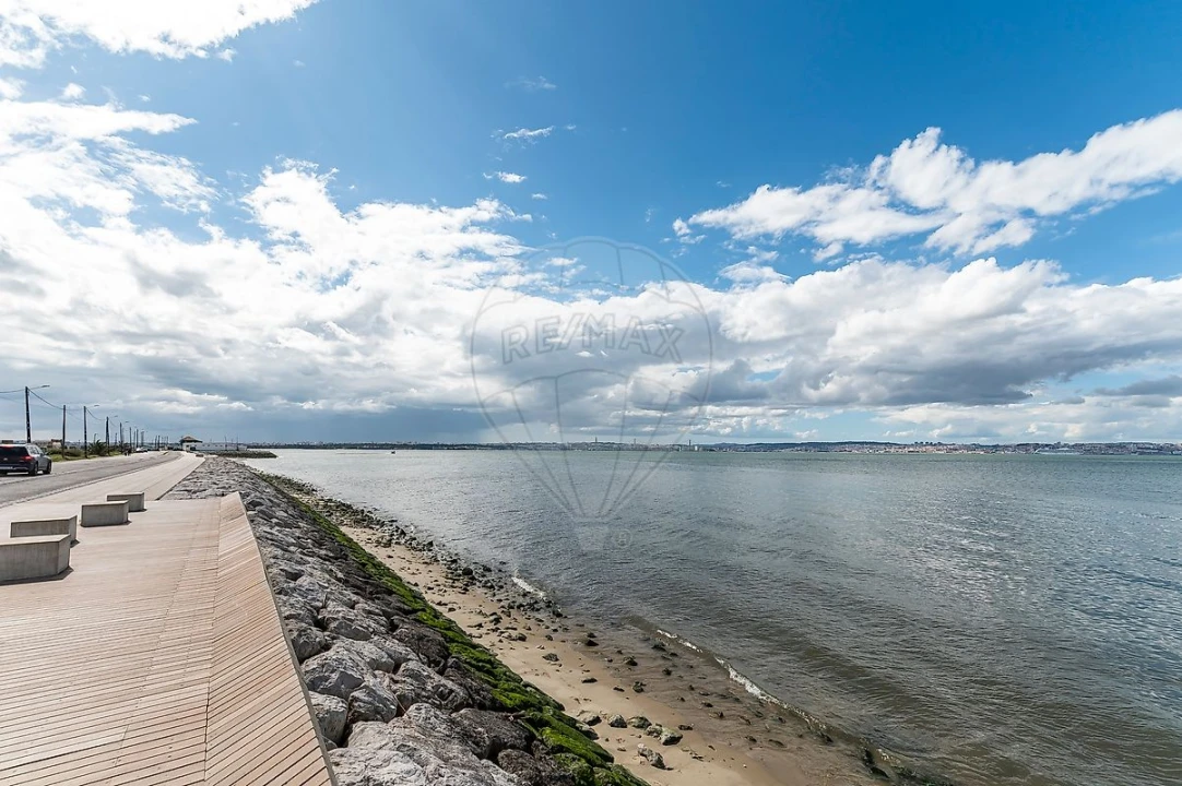 Apartamento T3 para Venda em Barreiro e Lavradio Foto 20