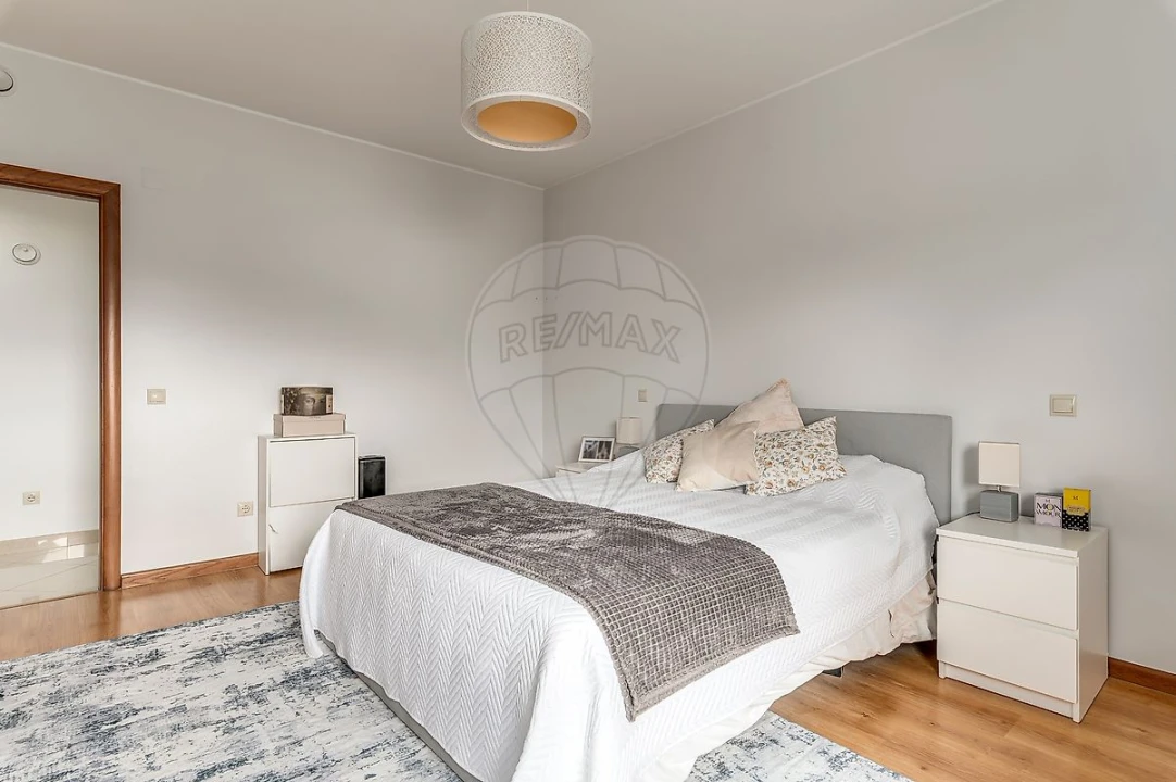 Apartamento T3 para Venda em Barreiro e Lavradio Foto 2