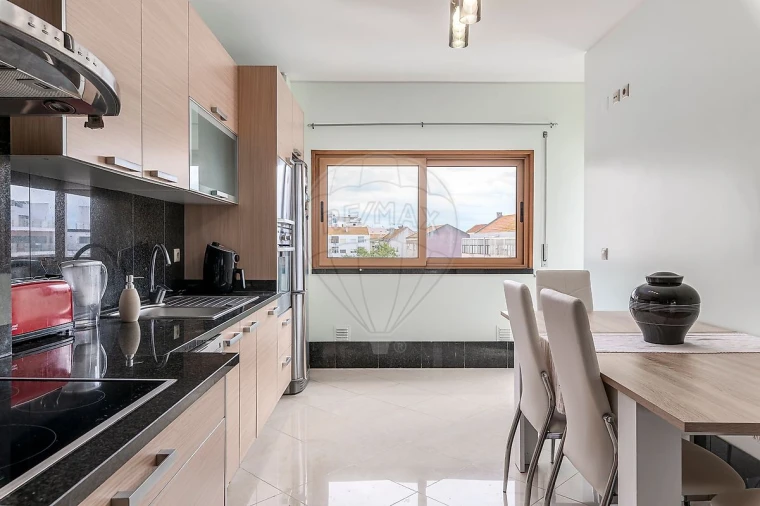 Apartamento T3 para Venda em Barreiro e Lavradio Foto 40