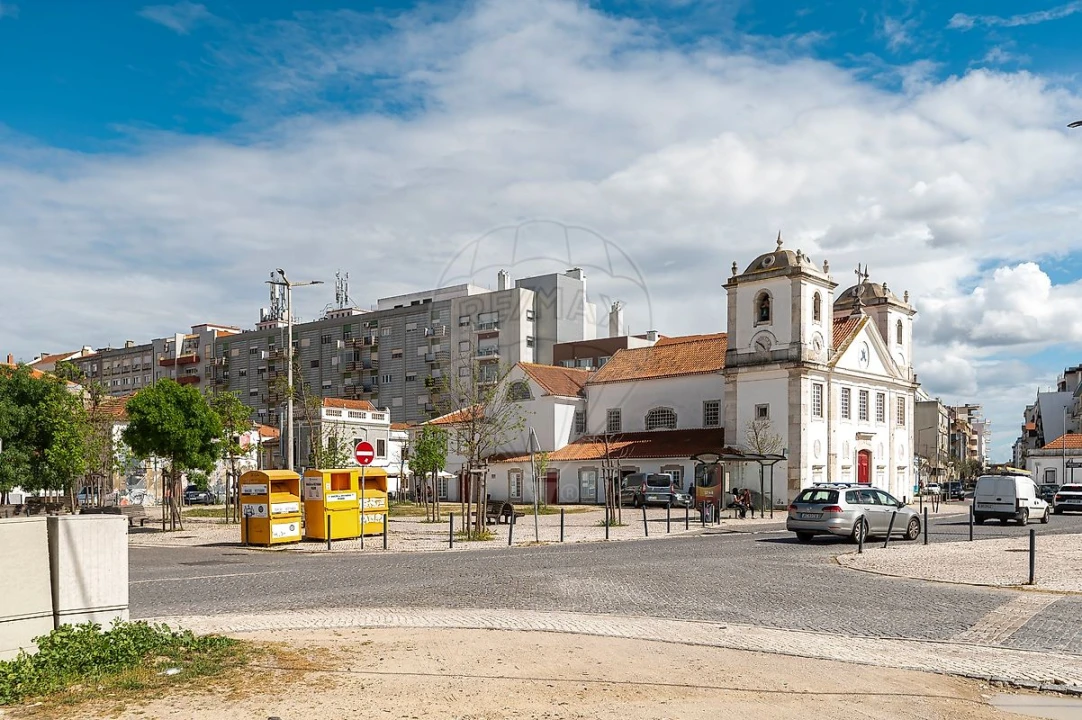 Apartamento T3 para Venda em Barreiro e Lavradio Foto 19