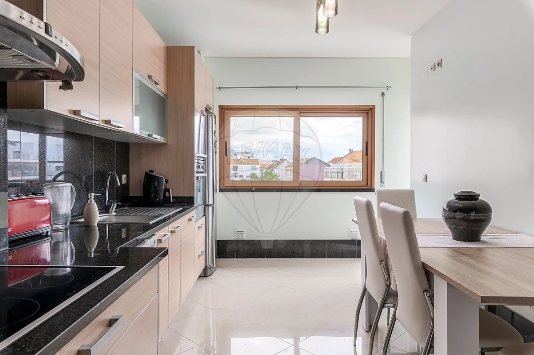 Apartamento T3 para Venda em Barreiro e Lavradio Foto 40