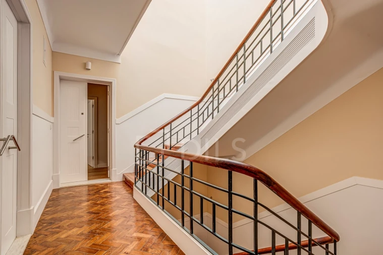 Apartamento T3 para Venda em Arroios Foto 23