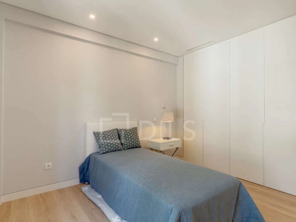 Apartamento T3 para Venda em Carcavelos e Parede Foto 19