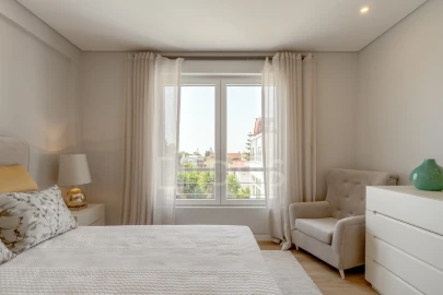 Apartamento T3 para Venda em Carcavelos e Parede