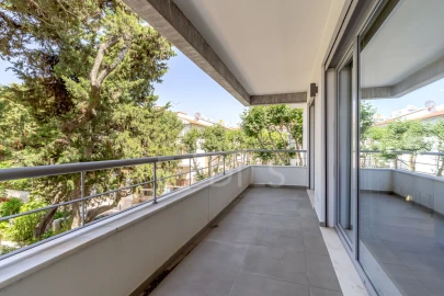 Apartamento T3 para Venda em Carcavelos e Parede