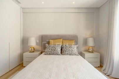 Apartamento T3 para Venda em Carcavelos e Parede