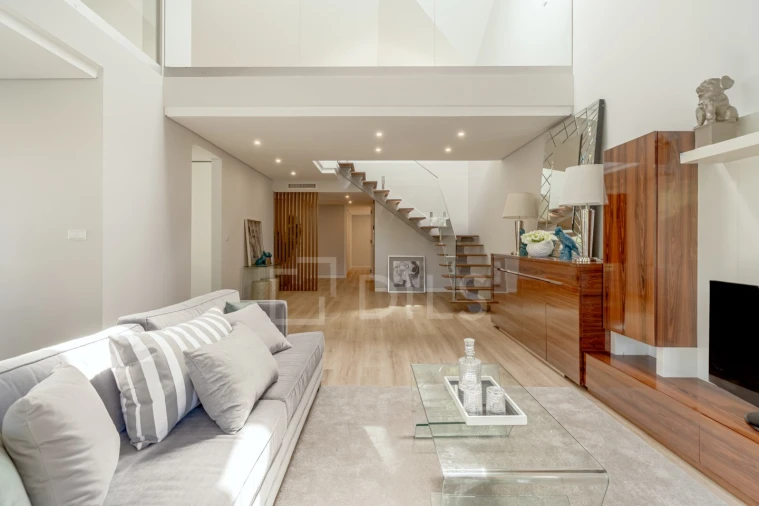 Apartamento T3 para Venda em Carcavelos e Parede Foto 4