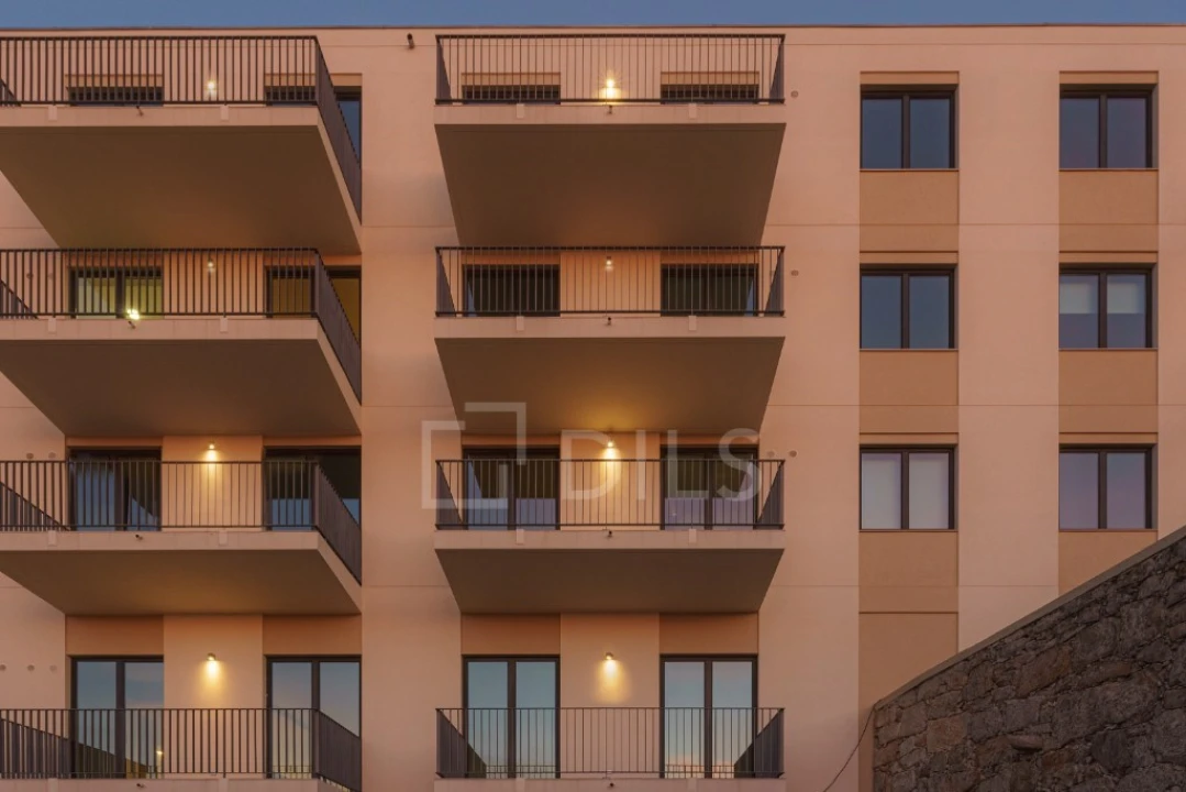 Apartamento T2 para Arrendamento em Paranhos Foto 1