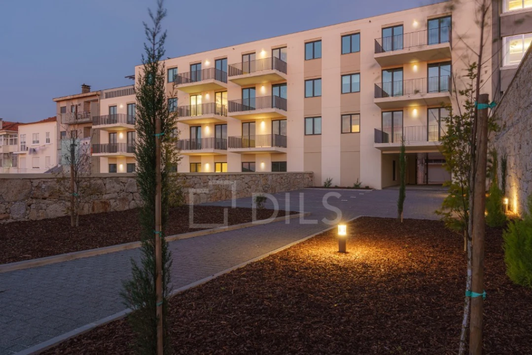 Apartamento T2 para Arrendamento em Paranhos Foto 2