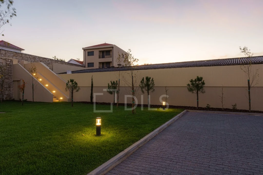 Apartamento T2 para Arrendamento em Paranhos Foto 3