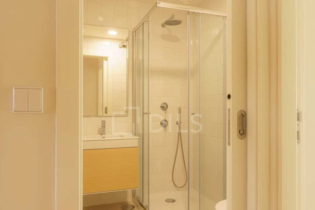 Apartamento T2 para Arrendamento em Paranhos Foto 9