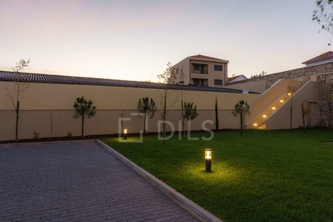 Apartamento T2 para Arrendamento em Paranhos Foto 13