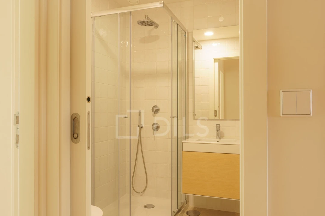 Apartamento T2 para Arrendamento em Paranhos Foto 19