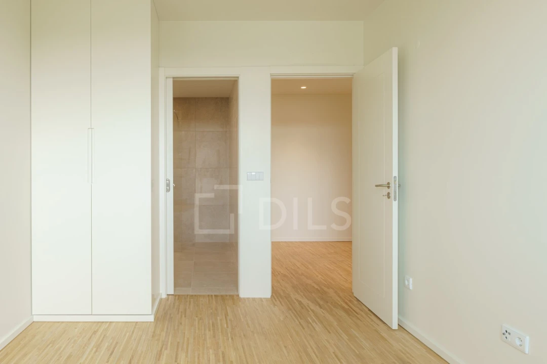 Apartamento T2 para Arrendamento em Paranhos Foto 26