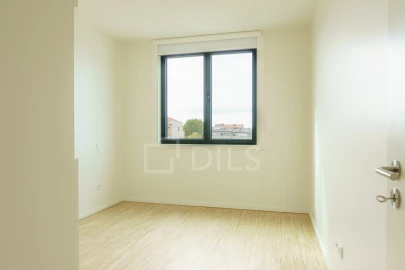 Apartamento T2 para Arrendamento em Paranhos