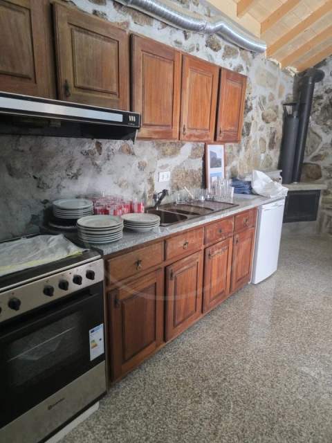 Moradia T1 para Venda em Pensalvos e Parada de Monteiros