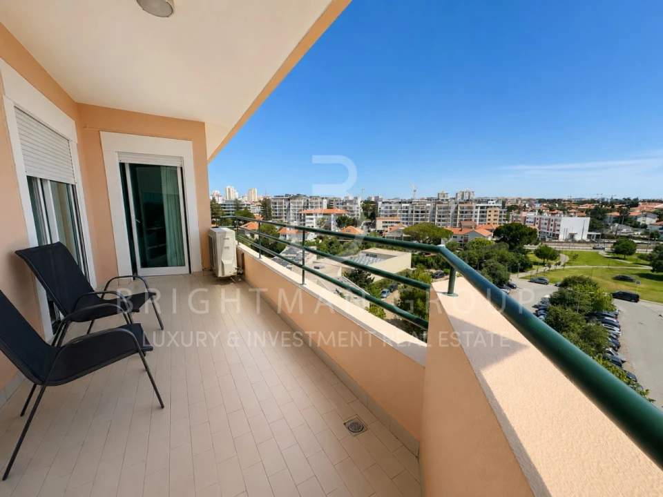 Apartamento T3 para Venda em Carcavelos e Parede Foto 9
