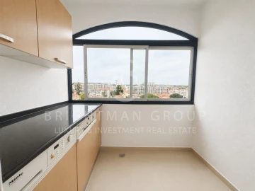 Apartamento T3 para Venda em Carcavelos e Parede