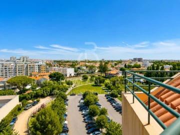 Apartamento T3 para Venda em Carcavelos e Parede