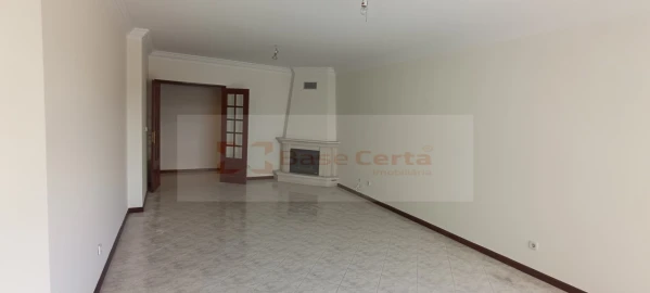 Apartamento T2 para Venda em Algueirão-Mem Martins