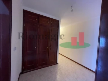 Apartamento T2 para Venda em Algueirão-Mem Martins