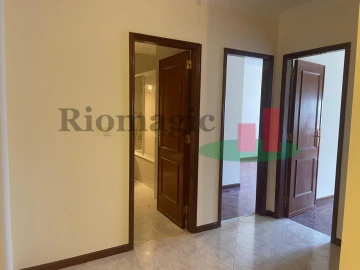 Apartamento T2 para Venda em Algueirão-Mem Martins