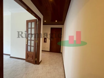 Apartamento T2 para Venda em Algueirão-Mem Martins