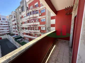 Apartamento T2 para Venda em Algueirão-Mem Martins
