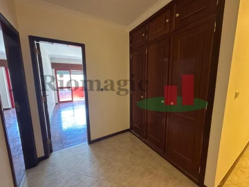 Apartamento T2 para Venda em Algueirão-Mem Martins