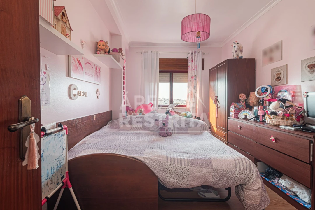 Apartamento T2 para Venda em Rio de Mouro Foto 22