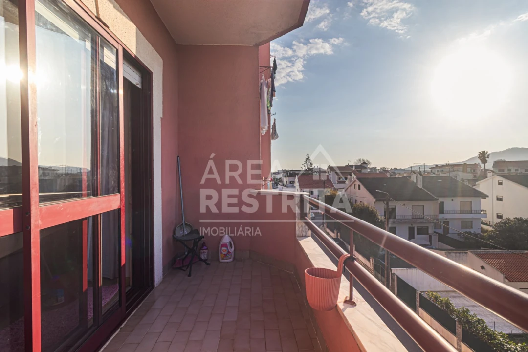 Apartamento T2 para Venda em Rio de Mouro Foto 26