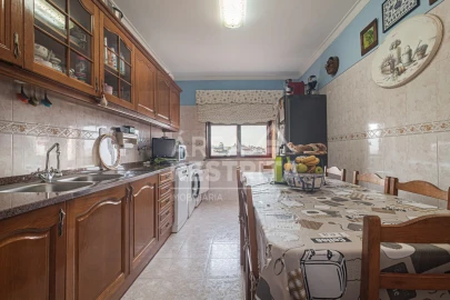 Apartamento T2 para Venda em Rio de Mouro