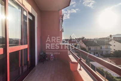 Apartamento T2 para Venda em Rio de Mouro