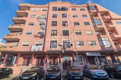 Apartamento T2 para Venda em Rio de Mouro