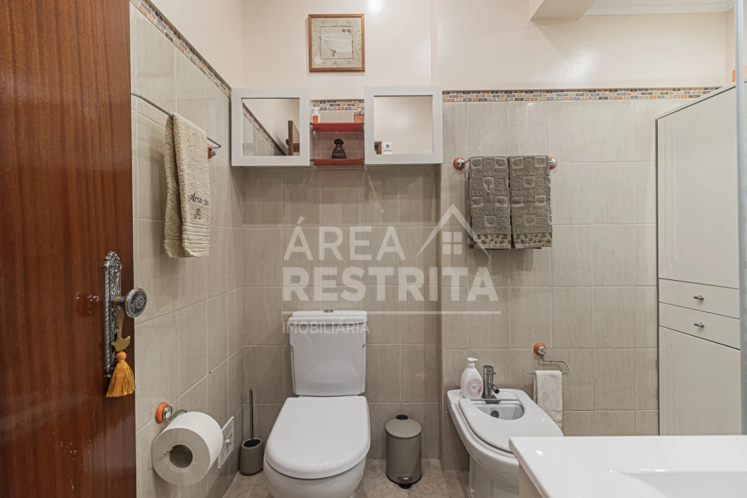 Apartamento T2 para Venda em Amora Foto 26