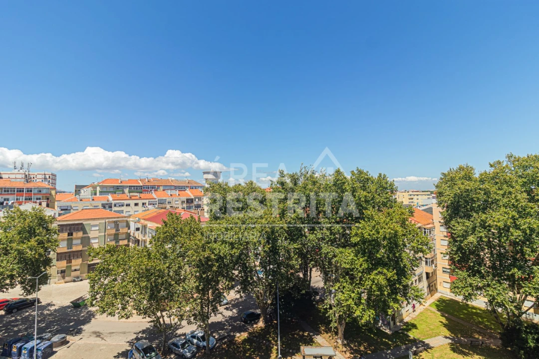 Apartamento T2 para Venda em Amora Foto 30