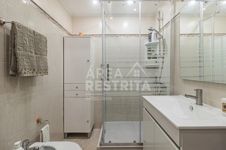 Apartamento T2 para Venda em Amora Foto 27