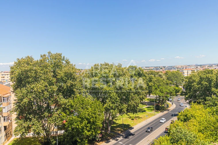 Apartamento T2 para Venda em Amora Foto 28