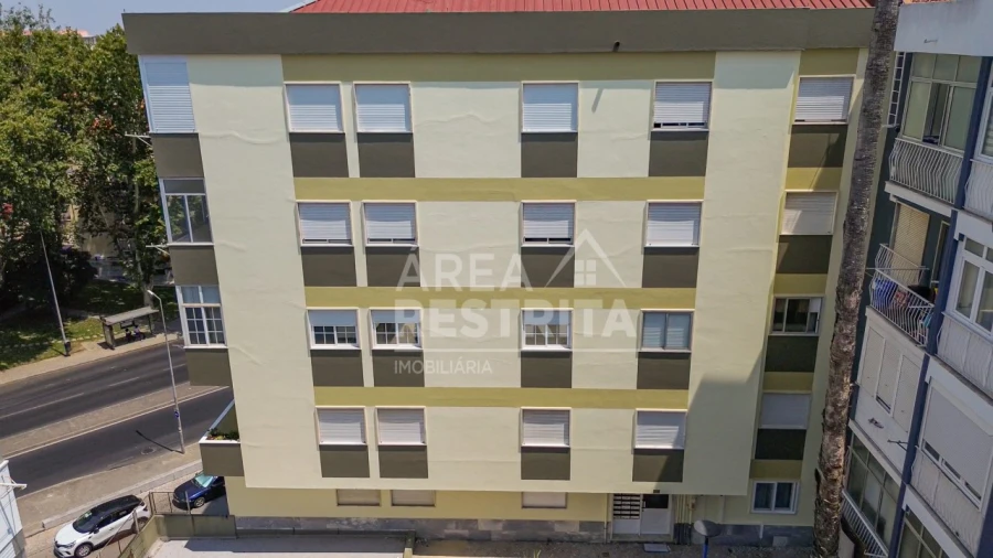 Apartamento T2 para Venda em Amora Foto 42