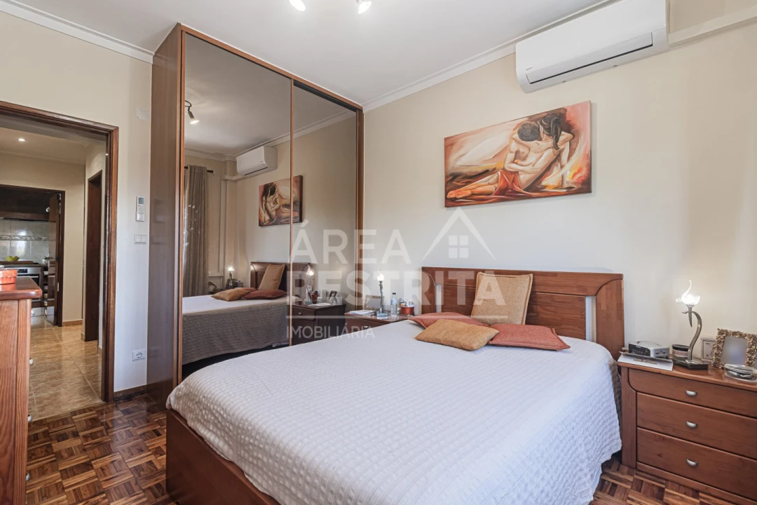 Apartamento T2 para Venda em Amora Foto 7