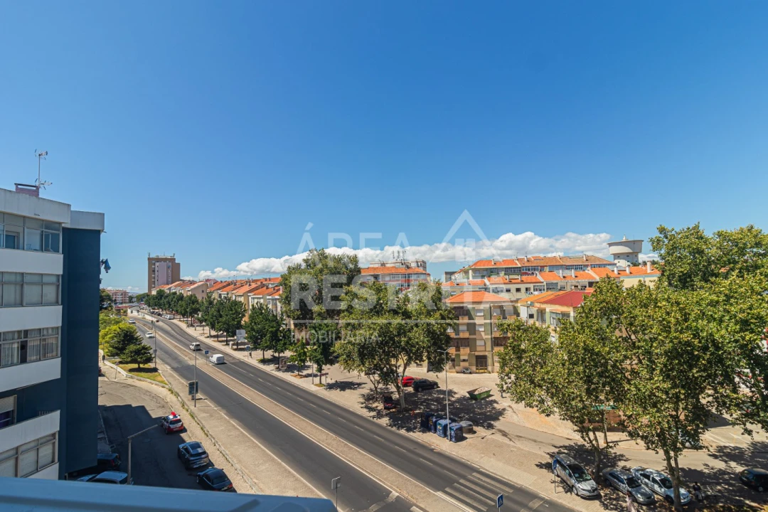 Apartamento T2 para Venda em Amora Foto 24