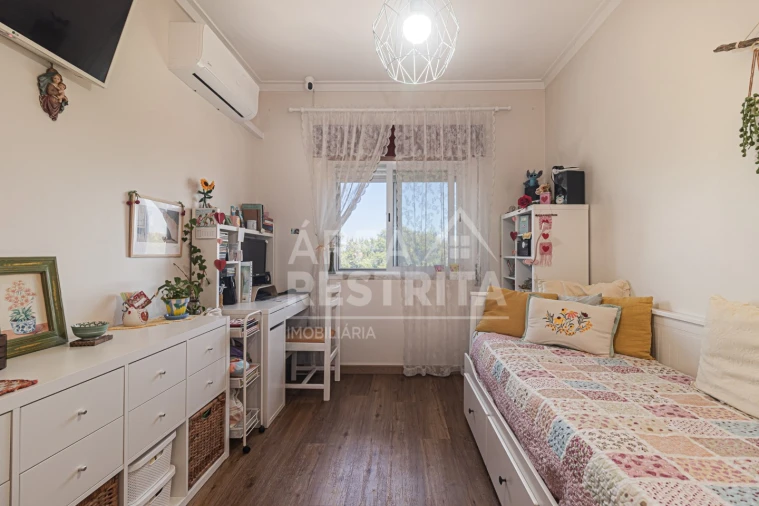 Apartamento T2 para Venda em Amora Foto 9