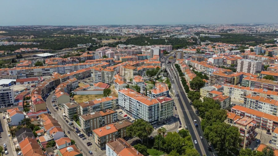 Apartamento T2 para Venda em Amora Foto 34