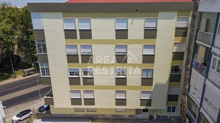 Apartamento T2 para Venda em Amora Foto 38