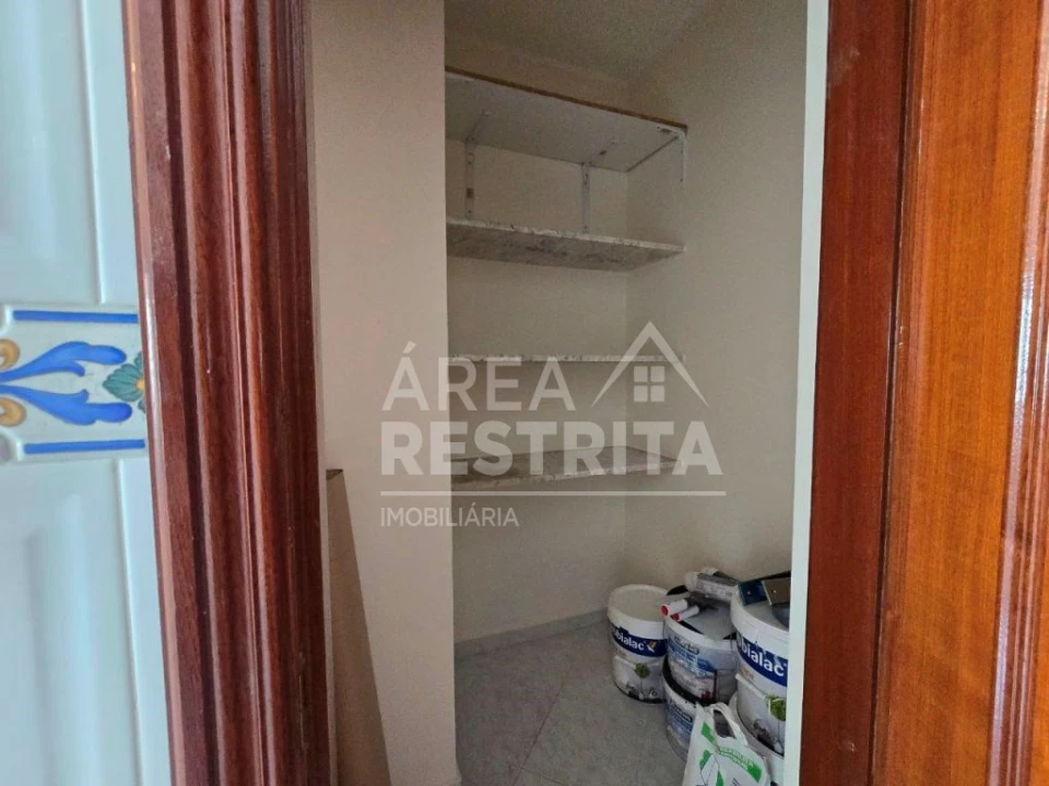 Apartamento T2 para Venda em Algueirão-Mem Martins Foto 5