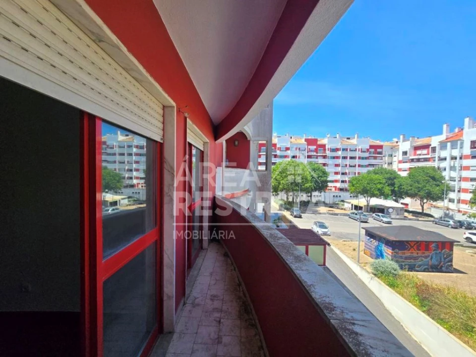 Apartamento T2 para Venda em Algueirão-Mem Martins Foto 16