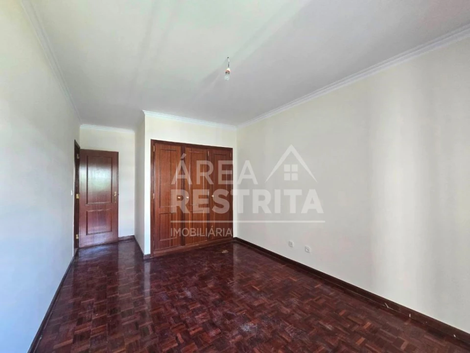 Apartamento T2 para Venda em Algueirão-Mem Martins Foto 19
