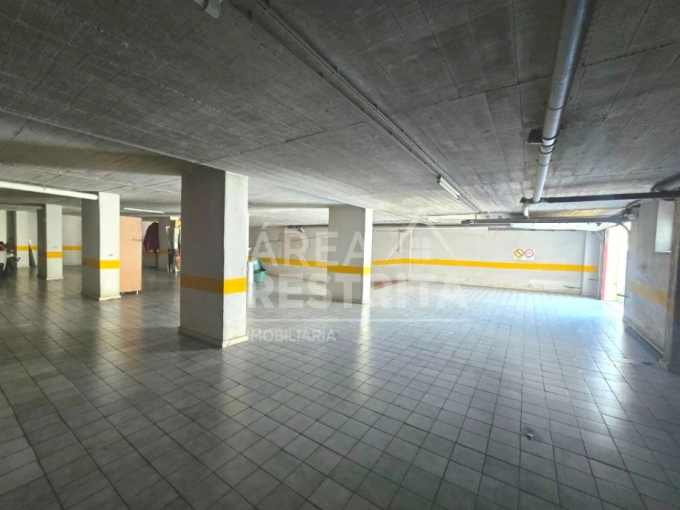 Apartamento T2 para Venda em Algueirão-Mem Martins Foto 22