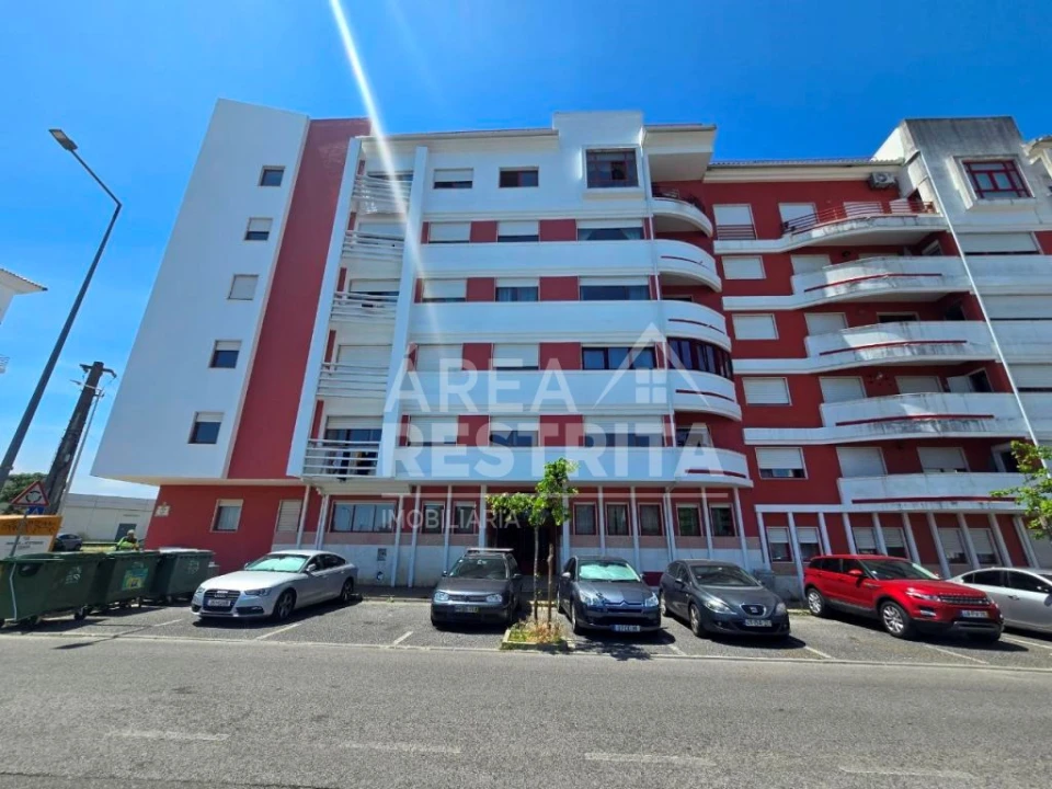Apartamento T2 para Venda em Algueirão-Mem Martins Foto 24
